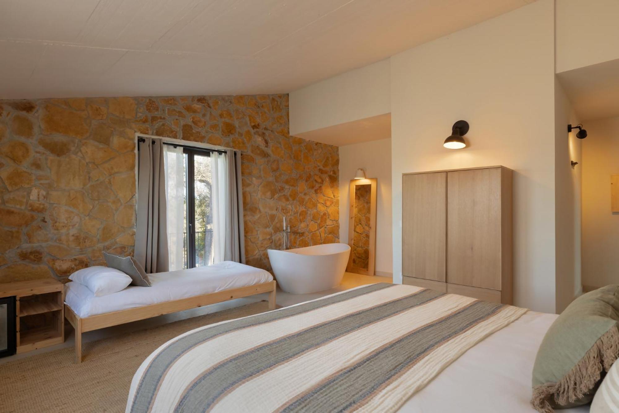 Can Bufi Espectacular Casa Con Piscina Interior Llagostera Exteriér fotografie