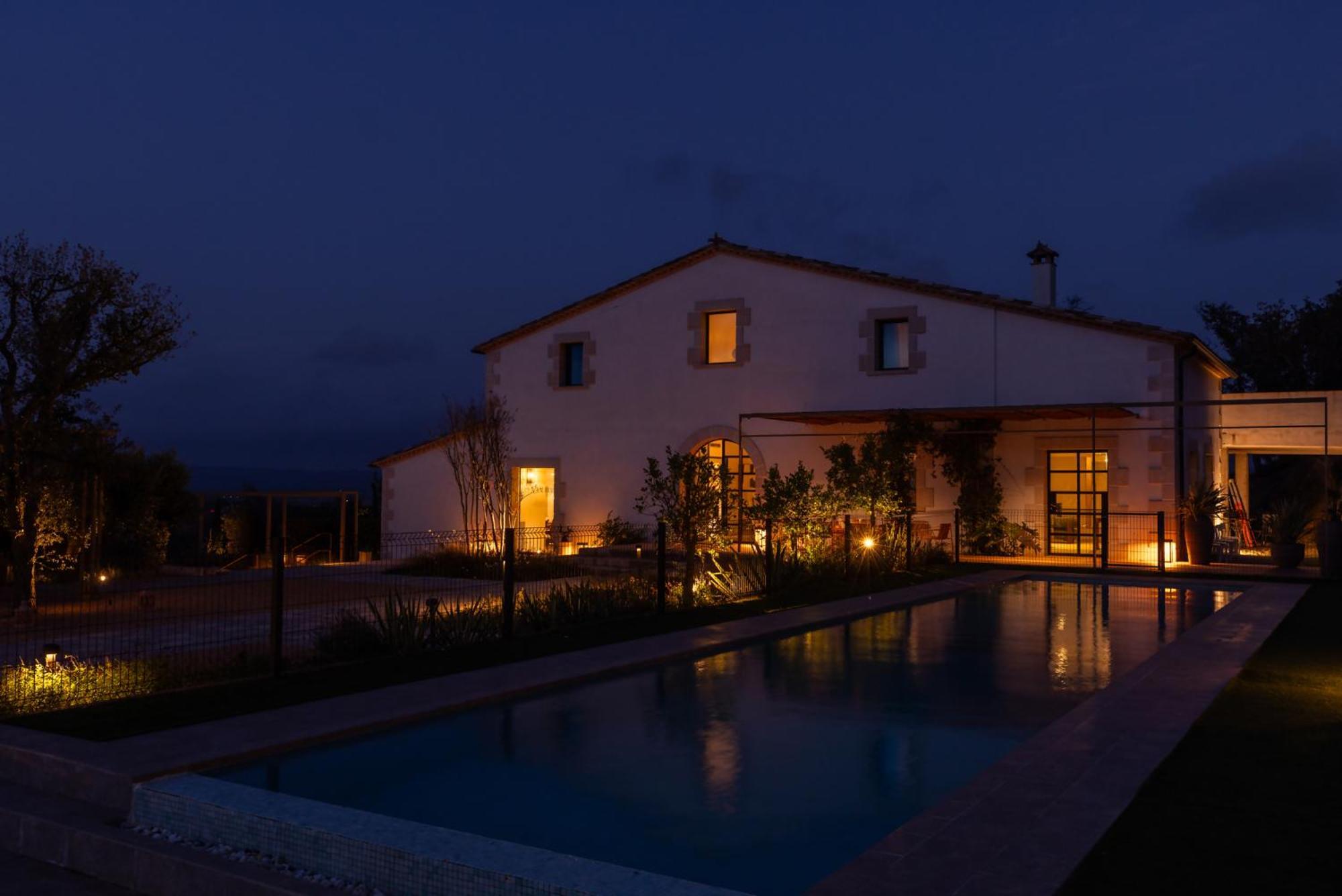 Can Bufi Espectacular Casa Con Piscina Interior Llagostera Exteriér fotografie