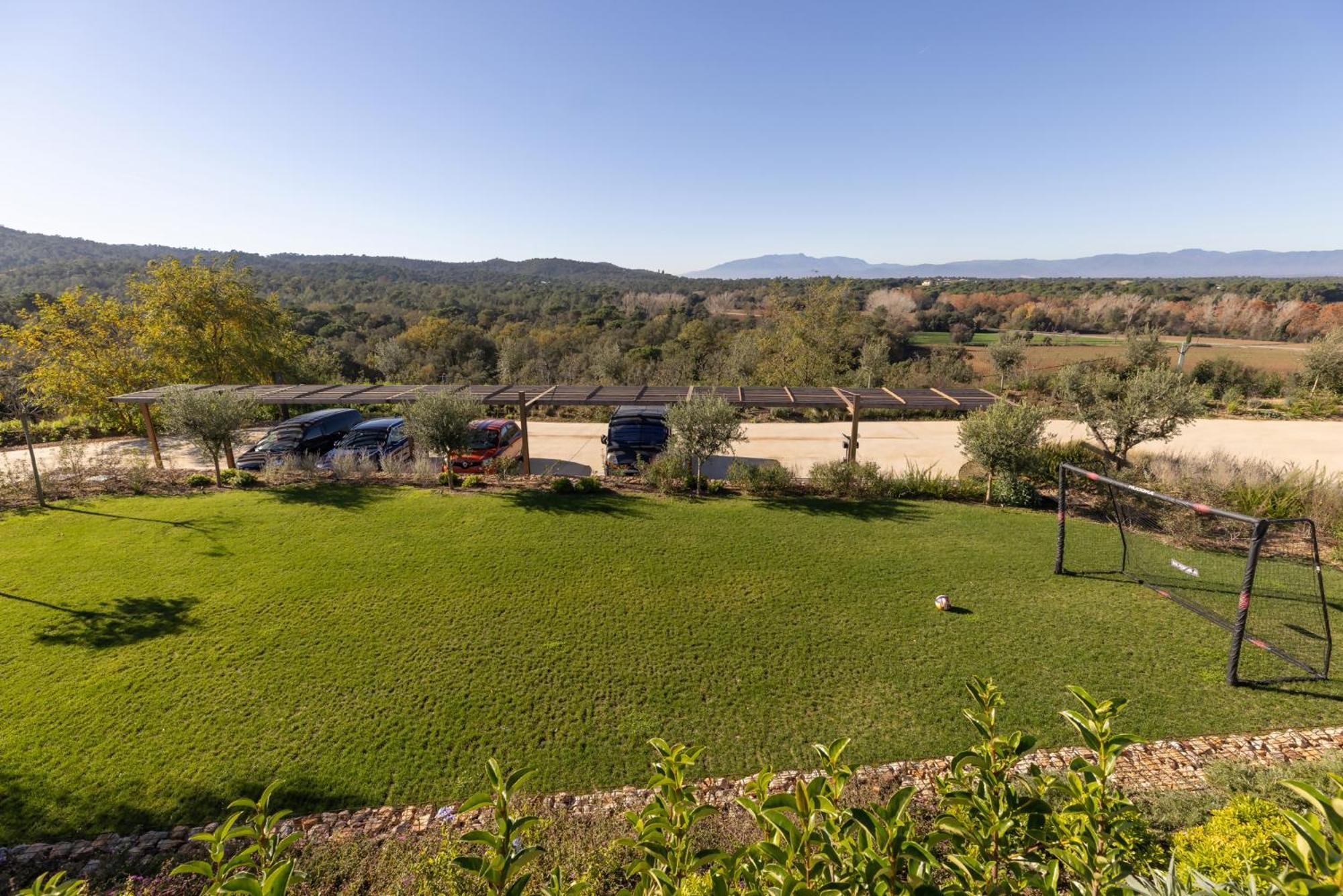 Can Bufi Espectacular Casa Con Piscina Interior Llagostera Exteriér fotografie